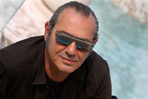 Luca Carboni.